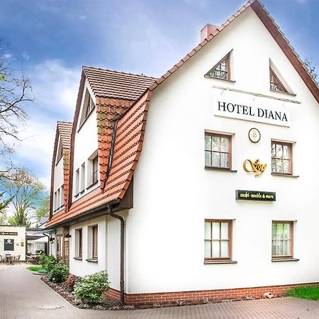 Hotel Diana Schonwalde-Glien Bagian luar foto
