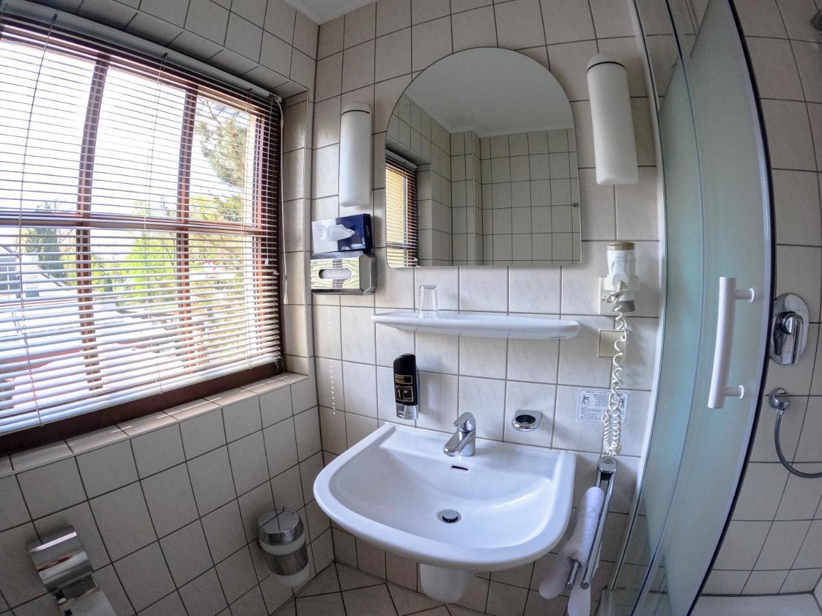 Hotel Diana Schonwalde-Glien Bagian luar foto