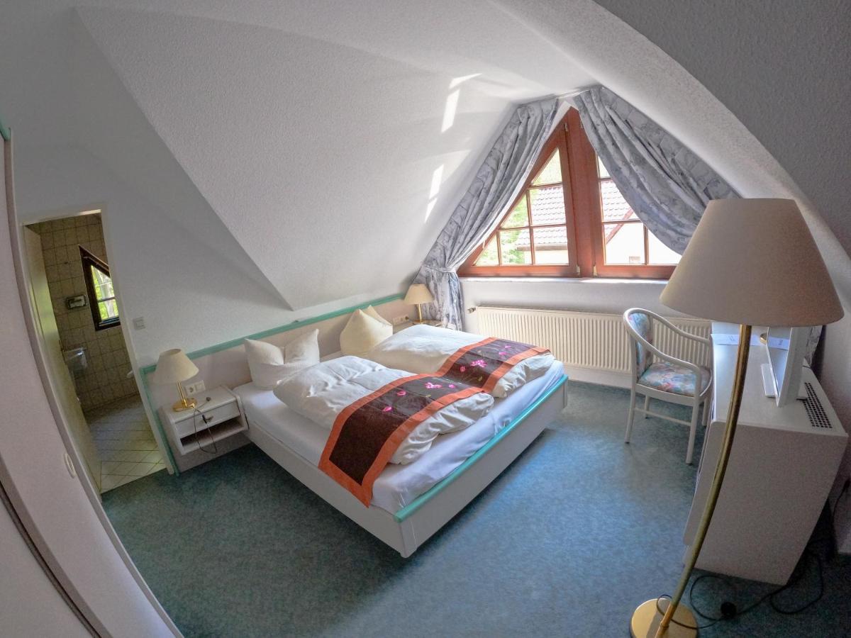 Hotel Diana Schonwalde-Glien Bagian luar foto