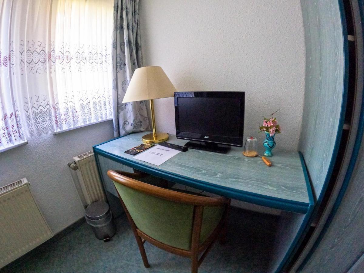 Hotel Diana Schonwalde-Glien Bagian luar foto
