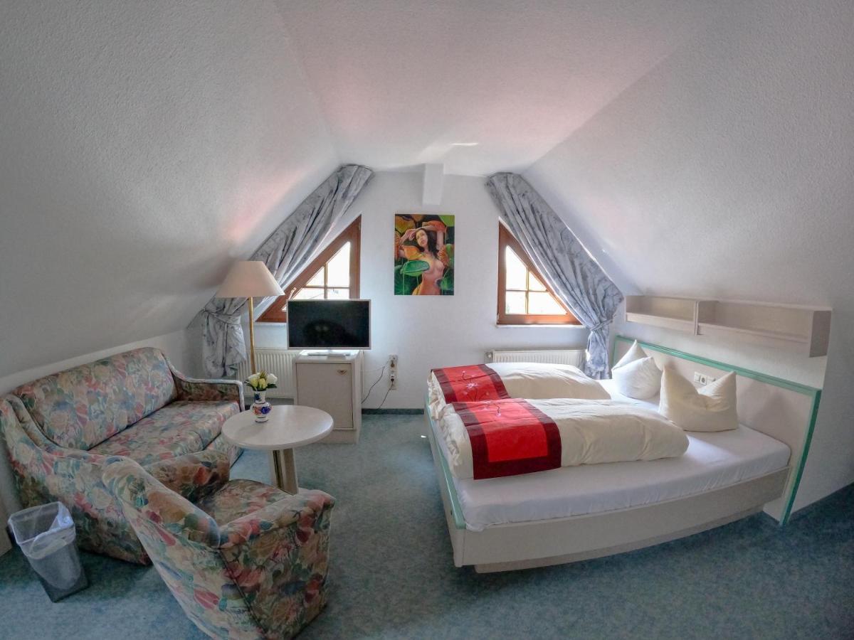 Hotel Diana Schonwalde-Glien Bagian luar foto