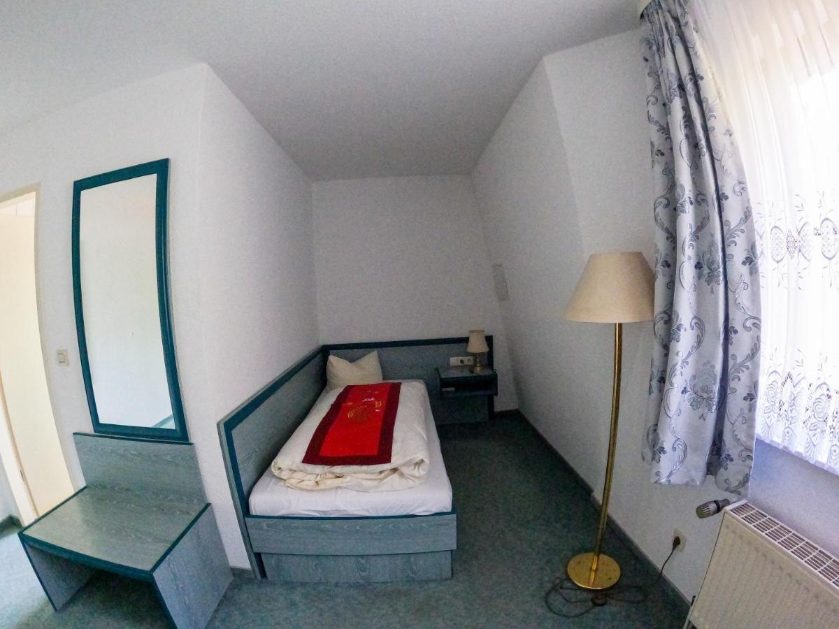 Hotel Diana Schonwalde-Glien Bagian luar foto