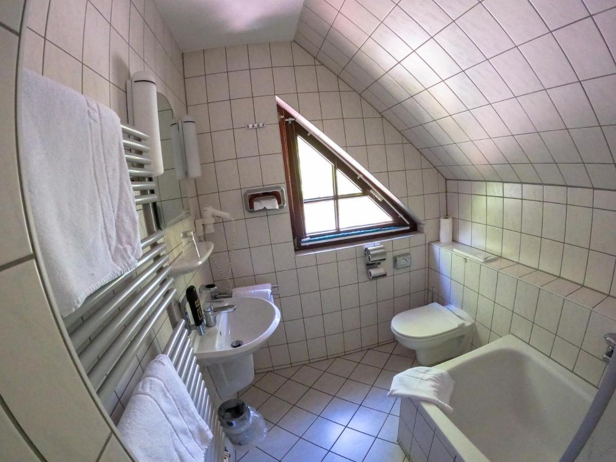 Hotel Diana Schonwalde-Glien Bagian luar foto