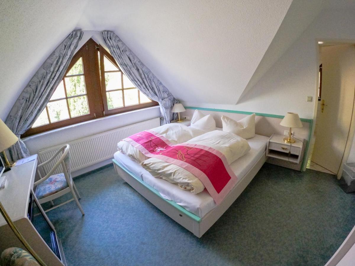 Hotel Diana Schonwalde-Glien Bagian luar foto